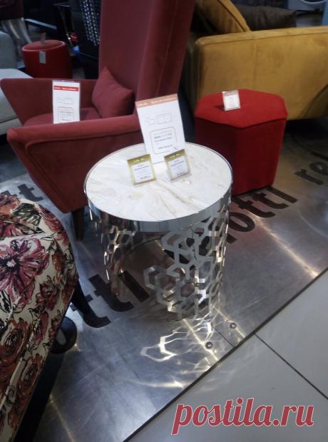 Вот и нам понадобилась парочка журнальных столиков: что мы увидели зайдя в мебельный салон
В каждом доме обязательно есть предмет мебели, который еще с советских времен в России называют журнальный столик. Сейчас это навевает ностальгию и функционал журнального столика находится от названия на изрядном... Read more »
Читай дальше на сайте. Жми подробнее ➡