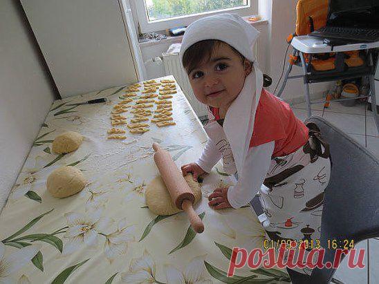 я помогаю маме