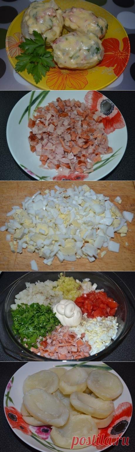 Как приготовить картофель, фаршированный копченой курицей и овощами под сыром - рецепт, ингридиенты и фотографии