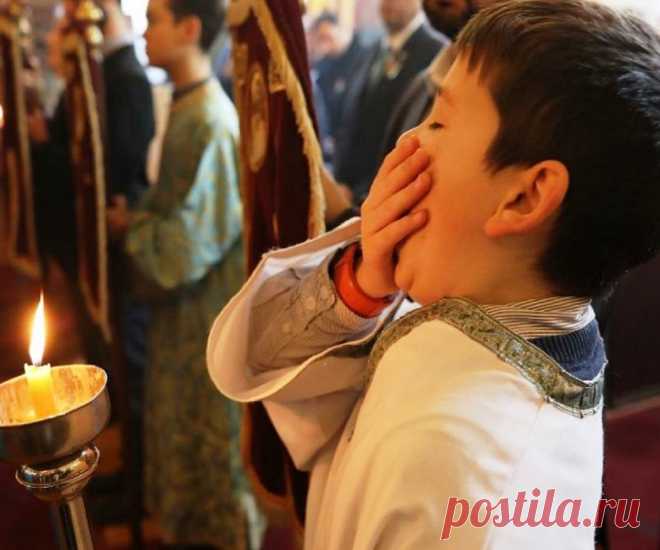 Почему, когда читаешь молитву, начинаешь зевать? Зевота – простейший процесс организма, который в нормальных условиях не вызывает тревоги и воспринимается, как нечто вполне естественное. Часто случается,