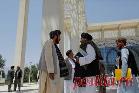 Песков прокомментировал возможность участия «Талибана» в ШОС. Для участия «Талибана» (организация признана террористической и запрещена в России) в Шанхайской организации сотрудничества (ШОС) нужен консенсус ее участников. Об этом заявил пресс-секретарь Кремля Дмитрий Песков. По его словам, эту тему должны рассмотреть участники организации к следующему саммиту.