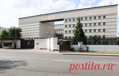 МИД РФ предупредил Японию о контрмерах в связи с военными учениями. Безответственная политика администрации премьер-министра Фумио Кисиды ставит Токио на путь опасной эскалации напряженности в Северо-Восточной Азии, отметили в дипведомстве