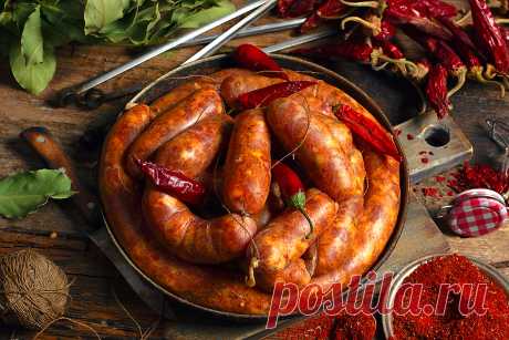 Домашняя колбаса из свинины – Кулинарные рецепты с фото