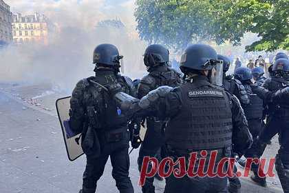 На манифестации в Париже произошли стычки
