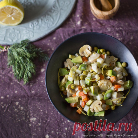 Кулинарные рецепты - Постный оливье с авокадо и маринованными грибами - с фото и видео инструкцией на сайте Bonduelle.ru