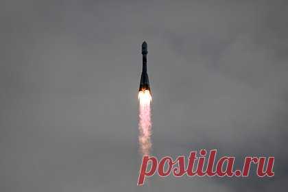 Спутник «Кондор-ФКА» отделился от разгонного блока. Спутник «Кондор-ФКА» №1 отделился от разгонного блока «Фрегат». Об этом сообщает агентство ТАСС со ссылкой на сообщение «Роскосмоса». Ракета «Союз-2.1а» с разгонным блоком «Фрегат» и первым спутником «Кондор-ФКА» стартовала с космодрома Восточный в 00:14 по московскому времени.