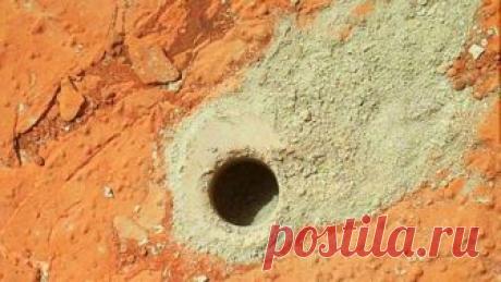 Аномальная дыра на поверхности Красной планет Поверхность Марса глубоко исследуется не только космическими аппаратами, но и несколькими марсоходами. На данный момент времени они осуществляют свою миссию и присылают на Землю снимки с поверхности К...