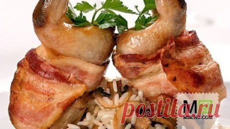 Жареные перепела с рисом и грибами - кулинарный рецепт. Миллион Меню