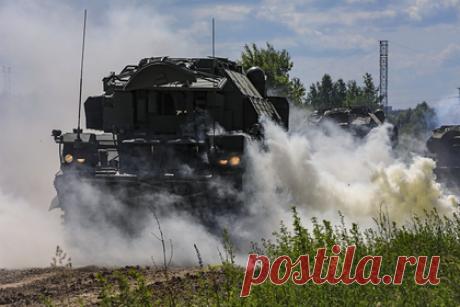 Назван способный противостоять новым угрозам НАТО российский ракетный комплекс. Российский зенитно-ракетный комплекс «Тор» способен противостоять новым угрозам НАТО, таким как высокоточные управляемые боеприпасы. Об этом заявил обозреватель The National Interest Чарли Гао.Он назвал его более эффективным, чем система ПВО «Панцирь-С1» и предположил, что новый ЗРК сможет его заменить.