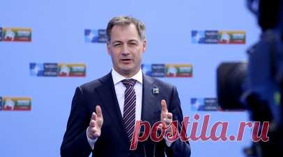 Премьер Бельгии заявил, что Украина войдёт в НАТО только после единогласного одобрения. Украина станет членом НАТО только по единогласному решению блока и после выполнения всех условий, заявил премьер Бельгии Александр де Кроо. Читать далее
