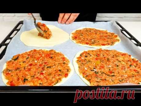 Мука и Фарш! Он еще вкуснее Чебуреков и проще Пиццы! А какой Сочный - просто СКАЗКА. Гарантия вкуса