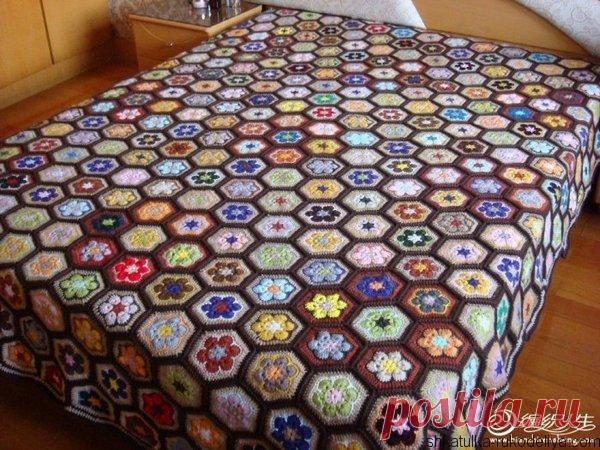 Плед мотивами Плед мотивами крючком. Плед шестиугольным узором для дома