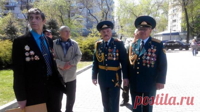 (2) Владимир Мотченов