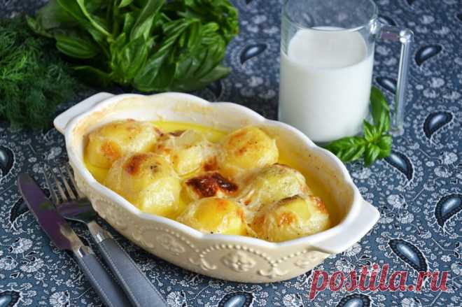 КАРТОФЕЛЬ В МОЛОКЕ В ДУХОВКЕ. ЗАМЕЧАТЕЛЬНЫЙ ГАРНИР! | 1000.menu | Яндекс Дзен