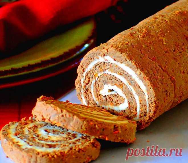 Рулет из печени с луком и морковью.