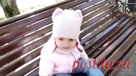 Детская шапка с ушками и снуд спицами/Children's hat with ears and a scarf spokes