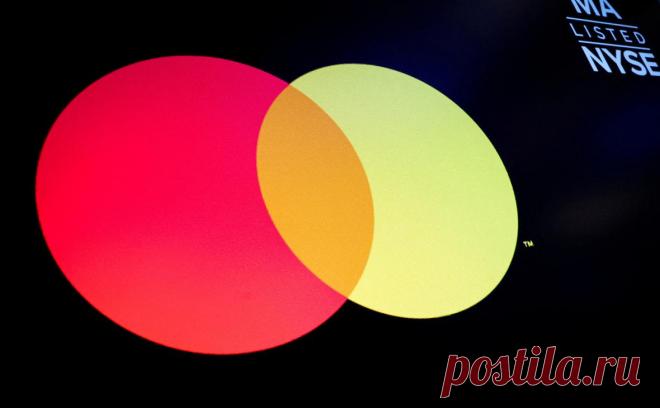 Mastercard решила заменить пароли на биометрию. Пользователи Mastercard будут подтверждать оплату не одноразовыми паролями, а биометрическими данными, например, отпечатками пальцев. Компания к 2030 году хочет отказаться от введения номеров карт при онлайн-покупках