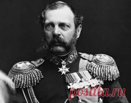 4 апреля Александр II после прогулки со своим племянником и племянницей садились в коляску у Летнего сада. В тот день за императором наблюдала толпа зевак. Раздался выстрел. Это было первое из многочисленных покушений на жизнь Александра II. За всю свою жизнь русский император оказывался на волоске от ещё смерти 6 раз, как и предсказала ему когда-то парижская цыганка.