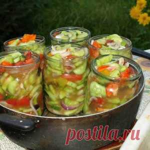 Вкусный салат из огурцов переростков на зиму
