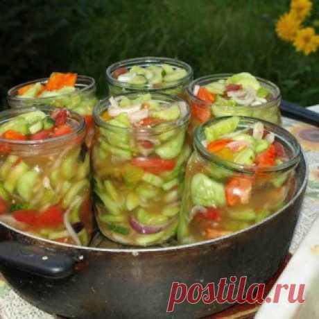Вкусный салат из огурцов переростков на зиму