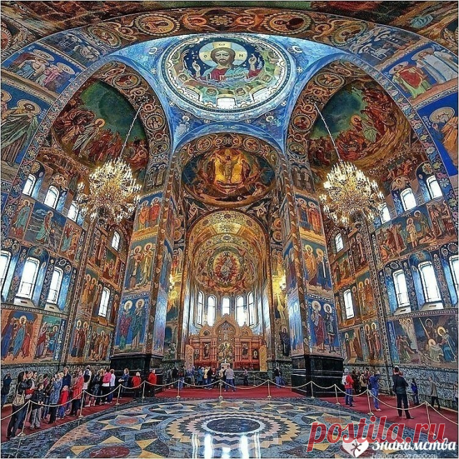 Храм Спас-на-крови в Петербурге. Просто невероятная красота.