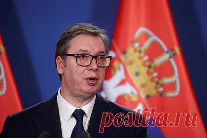 Вучич вышел к прессе с корзиной подгузников и призвал готовиться к реформам