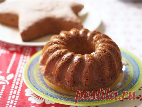 Бисквит на майонезе Янка сейчас проводит эксперимент — не ест молочку. Так как она очень любит выпечку, я поискала рецепт бисквита, в котором нет сметаны-кефира и иже с ними.



Нашла, простой и вкусный.
2 яйца7 ст.ложек…