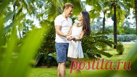 Как правильно общаться с мужчинами: 7 золотых правил, которые нельзя нарушать Какой бы привлекательной ни была внешность женщины, по-настоящему пленить, очаровать и удержать мужчину можно только умением правильно общаться. Умения слушать и поддержать разговор недостаточно – даже если ты общительна, эрудированна и разговорчива, ты можешь не знать, как правильно общаться с мужчиной. Этому не учат в школе, не каждая книга может этому научить, да и редкая мать объясняет своей ...