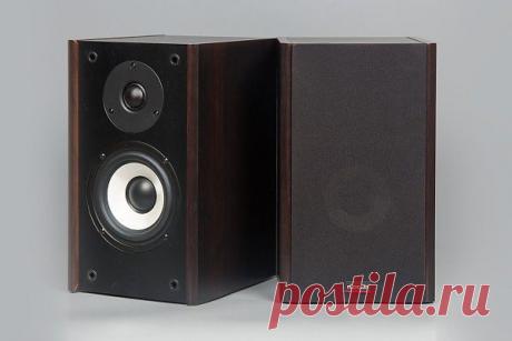 Сравнительное тестирование активной стереоакустики, декабрь-2013: Edifier R1800TIII, Genius SP-HF2020 и Microlab Solo 1