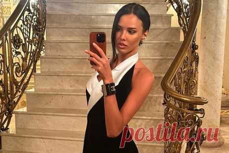 Анастасию Решетову уличили в копировании возлюбленной Тимати. Российскую модель и бывшую возлюбленную Тимати Анастасию Решетову уличили в копировании его новой девушки — Валентины Ивановой. Поклонники обратили внимание на то, что знаменитость сделала прическу как у последней, а именно, каре. Новый образ Решетова показала на черно-белом снимке в оверсайз-пиджаке.