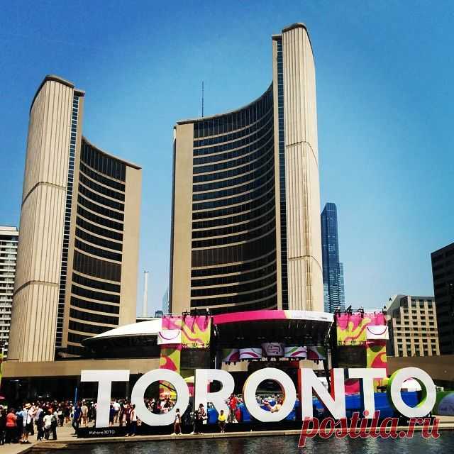 PanAmGames started. #Toronto #nathanphilipssquare