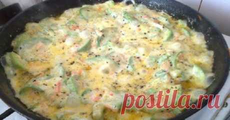 Самое вкусное блюдо из кабачков этого сезона! Сметанный соус - изюминка закуски!