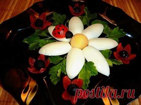 Украшения из яйца и помидор! Decoration of eggs and tomato!