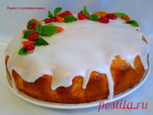 ПИРОГ С СУХОФРУКТАМИ

Простой, но очень вкусный и пышный пирог.

2 яйца; 100 г масла; 130 г сахара (можно 150-170); 120 г сухофруктов ( у меня вяленая вишня и клюква, курага); 250 г муки; 150 мл кефира;1 ч.л.разрыхлителя; 1,5 г ванилина
Показать полностью…