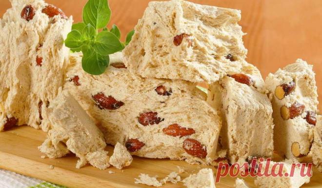 Це той самий справжній смак! А навчила мене робити таку халву сусідка, яка ще в радянські часи працювала на кондитерський фабриці. Соняшникова халва – дуже корисна, бо містить залізо, яке легко засвоюється. | Огляд