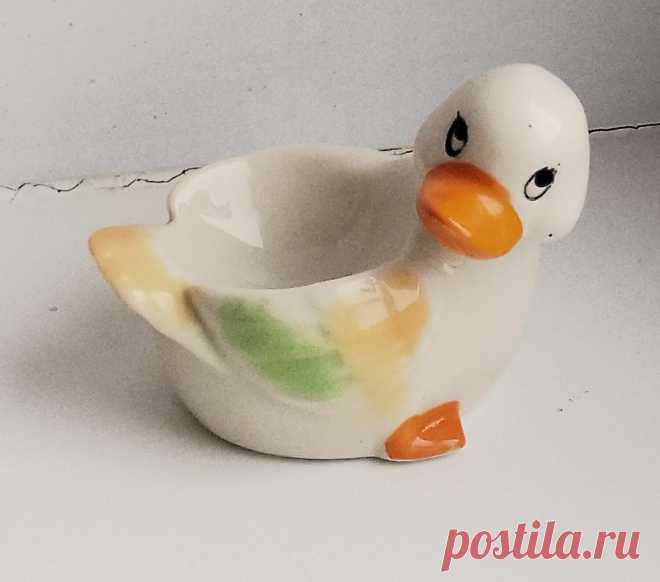 Винтаж: Винтажная солонка Утенок 50-е Редкость! купить в интернет-магазине Ярмарка Мастеров по цене 395 ₽ – X6W4YRU, Кухонная утварь винтажная, Рошаль - доставка по России Винтаж: Винтажная солонка Утенок 50-е Редкость! в наличии в интернет-магазине на Ярмарке Мастеров - 55748914. Кухонная утварь винтажная от Antiq-vintag. Размер: 10*7*6 см
Вес: 130 г. Материал: фарфор. Гарантированная доставка по всей России. Отзывы реальных покупателей и фото