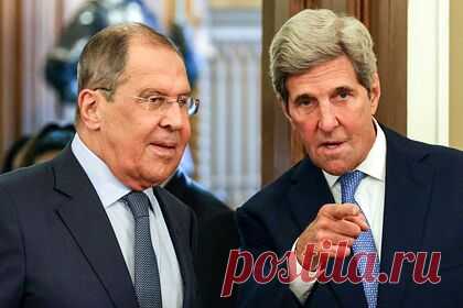 Бывший госсекретарь США пошутил об аномальной жаре в Москве. Спецпосланник президента США по климату, бывший госсекретарь США Джон Керри в интервью газете «Коммерсантъ» пошутил о рекордной жаре в России во время его визита. Кэрри заявил, что аномальная жара в Москве во время его визита в столицу была одной из целей его поездки в страну.