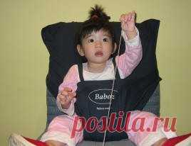 сиденье-чехол на стул для ребенка.