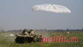 2018 май. Минобороны завершило испытания новейшей парашютной системы для ВДВ «Бахча-У-ПДС», предназначенной для десантирования боевых машин десанта БМД-4М и бронетранспортеров БТР-МДМ «Ракушка»