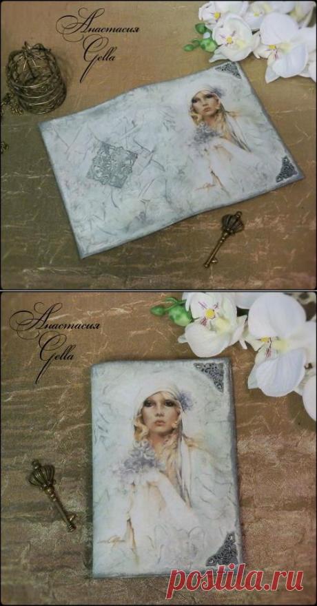 Декупаж на обложке с использованием распечатки. Особенности, хитрости