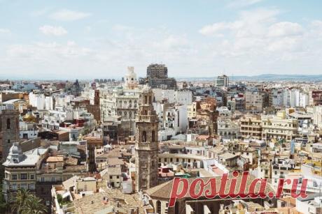 Три недорогие языковые школы в Испании, по которым можно получить студенческую визу и переехать | Испанский завтрак | Яндекс Дзен