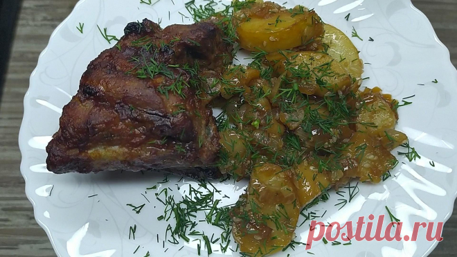 Свиные ребрышки и картофель, замаринованные в особом соусе | Готовим вкусно и просто | Пульс Mail.ru