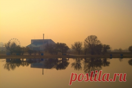 Как забыть человека? 
Никак. Его надо простить за его ошибки, он имеет на них полное право. Надо его простить за то, что не оправдал Ваших эгоистичных желаний им обладать, он свободный человек и имеет право выбрать лучшее для себя. И благодарить его каждый день за то, что он появился в Вашей жизни. Он принес Вам опыт. За это надо ценить людей//////Настоящий мужчина никогда не изменяет. У него нет времени искать новых женщин, потому что он занят поиском новых способов любить одну единственную.