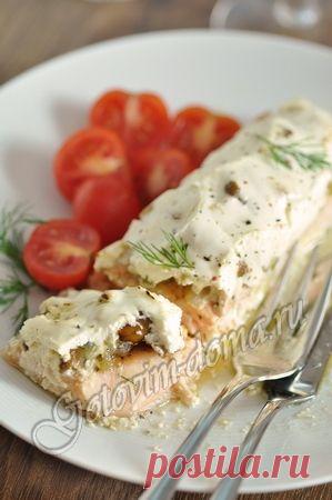 Рецепт: Форель (семга) с грибами, запеченная в фольге