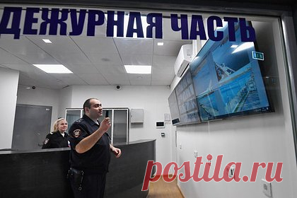 Российский пенсионер взорвал машину занявшего его место на парковке соседа. В городе Никольск Пензенской области задержали 61-летнего пенсионера, взорвавшего автомобиль 41-летнего соседа из-за парковочного места. Потерпевший припарковал свою «Газель» рядом с домом пожилого соседа. Это разозлило фигуранта, он решил отомстить обидчику, бросив в машину самодельное взрывное устройство.