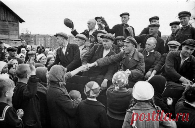 22 июня 1941 / Назад в СССР / Back in USSR