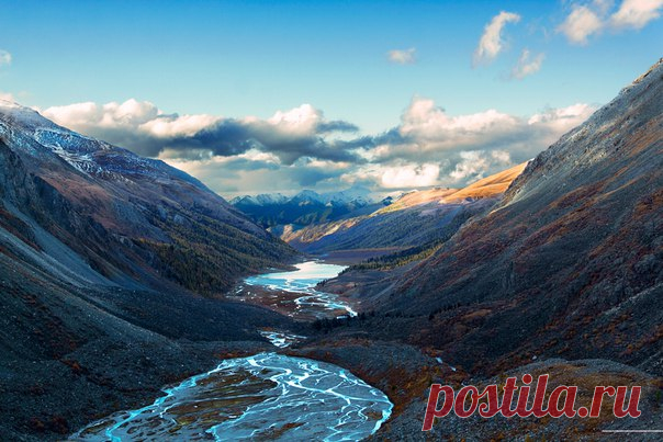 «Каменный покой». Долина реки Ак-Кем, Алтай. Автор фото — Кирилл Петухов: nat-geo.ru/photo/user/291147/
