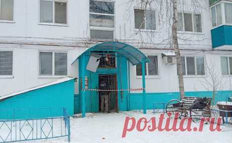 В спальном районе в Балаково прогремел взрыв. Взрыв произошел рядом с домом на набережной Леонова, повреждения получил фасад подъезда, также пострадала выходившая на улицу женщина. По предварительным данным, возле пятиэтажки сработало взрывное устройство