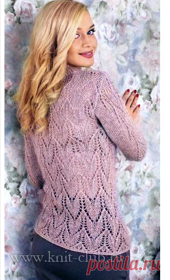 Розовая вязаная кофточка спицами