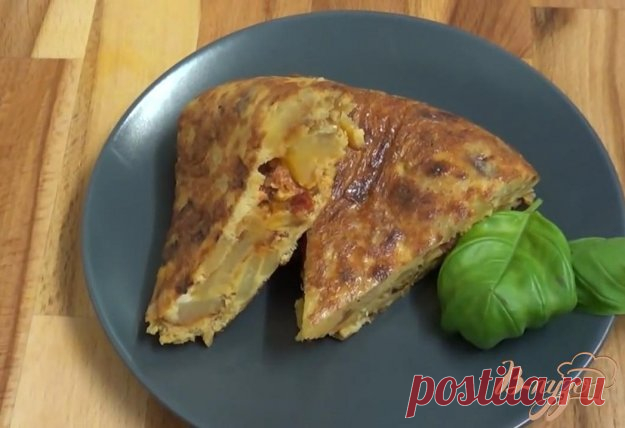 Омлет с картошкой и колбасой - пошаговый рецепт с фото Омлет с картошкой и колбасой является основным блюдом испанской кухни. Данное блюдо готовится очень просто, ингредиенты входящие в рецепт в основном всегда есть в холодильнике.